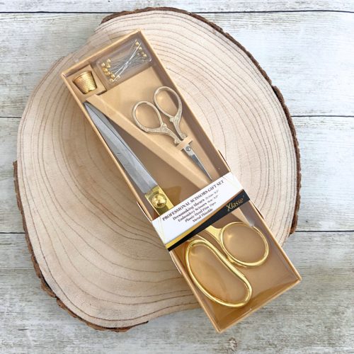 Kézimunka készlet - 2 db olló, gyűszű, gombostű