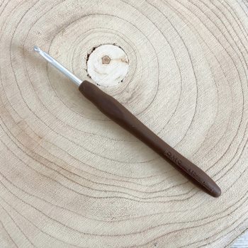 DMC alumínium horgolótű szilikon nyéllel - 4,5 mm