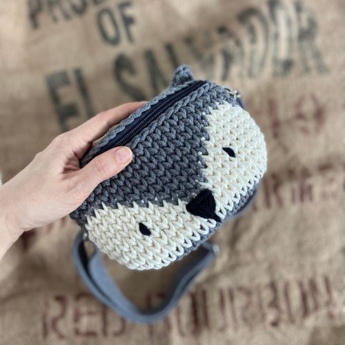 Mini horgolt övtáska - farkas